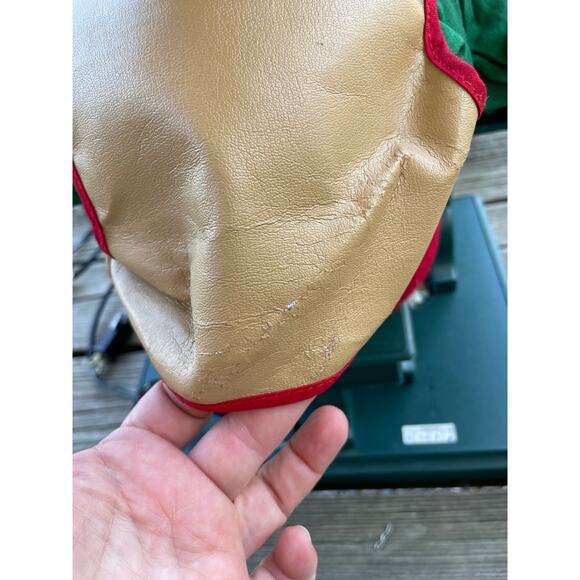 Holiday Creations 20" Animated Musical Lighted Santa Toy Workshop Motionette - Picture 7 of 16